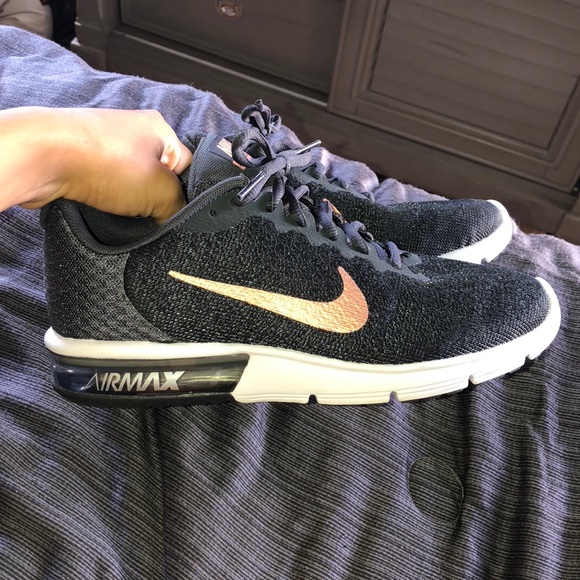 nike air max sequent 2 women's black